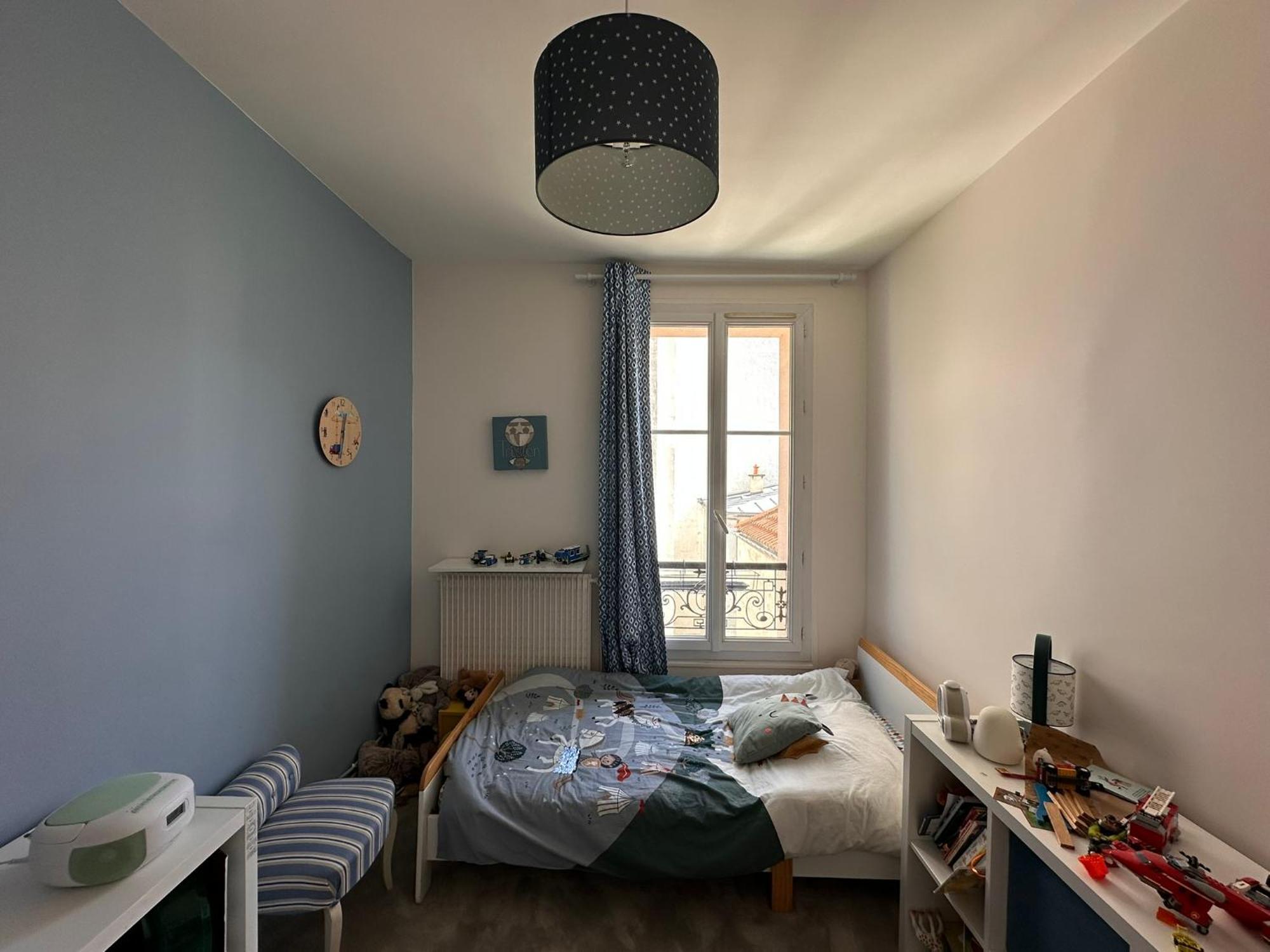 *exceptional Family * Center Of Paris* *