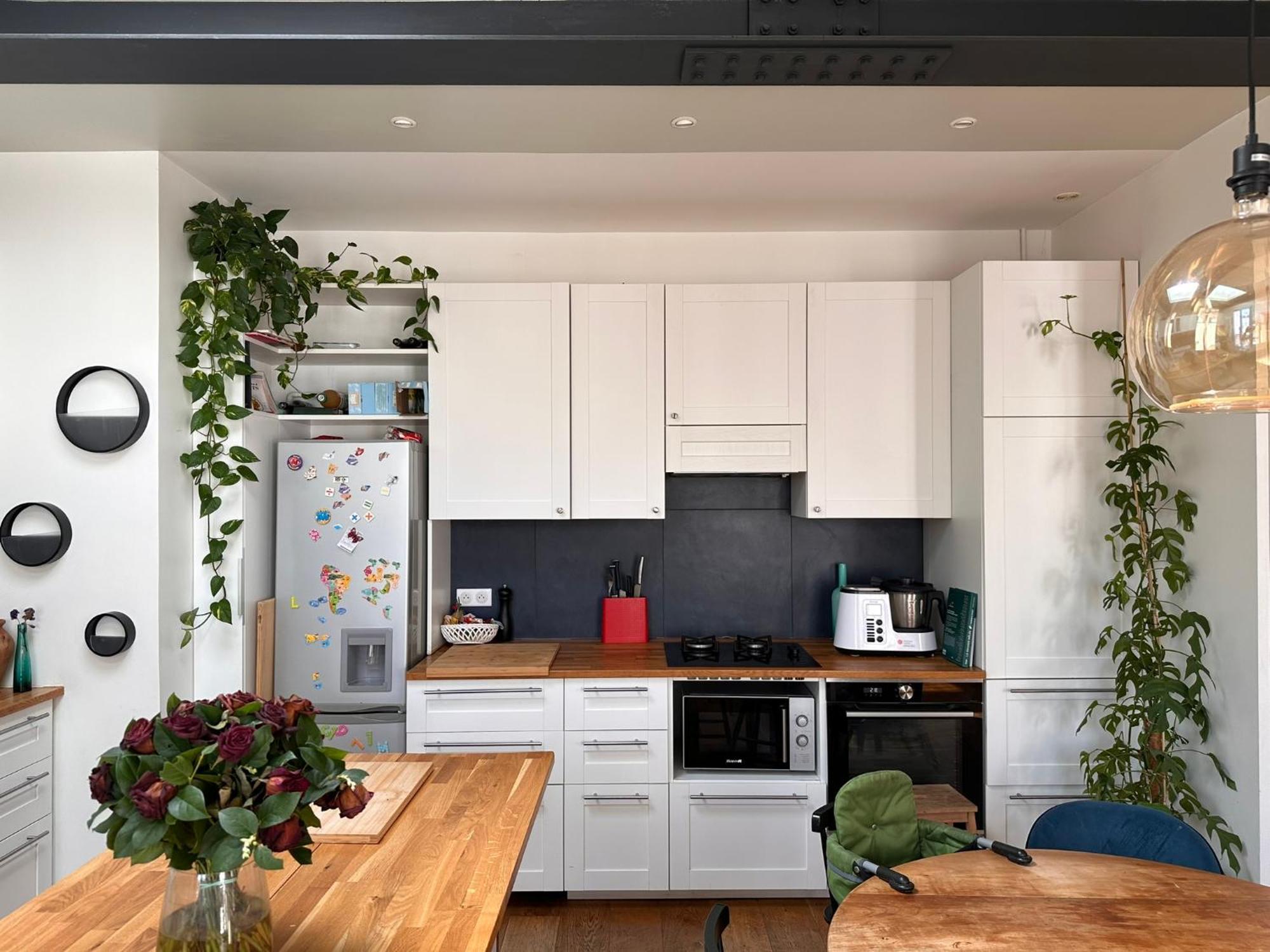 *exceptional Family * Center Of Paris*